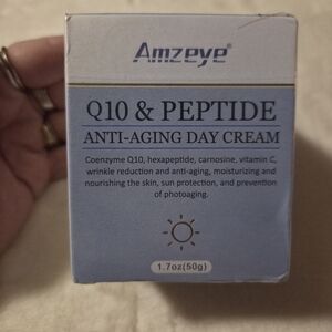 Amzeye Q10 & Peptide Anti-Aging Day Cream.